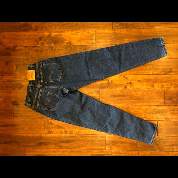 Vintage Levi’s 550 high waisted mom jeans - Picture 3 of 8